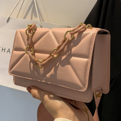 Bolso de Mano Acolchado con Cierre de Solapa para Mujer | Ideal para Uso Diario y Salidas