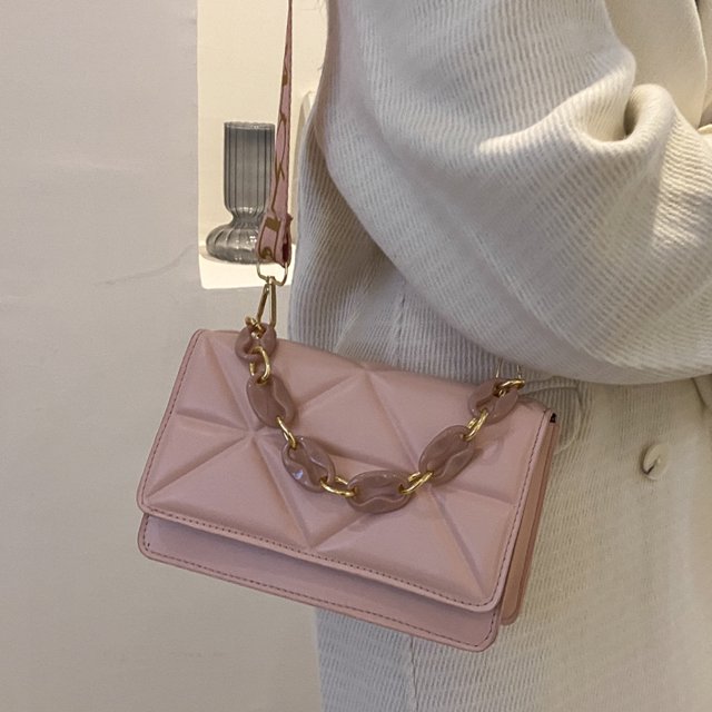 Bolso de Mano Acolchado con Cierre de Solapa para Mujer | Ideal para Uso Diario y Salidas