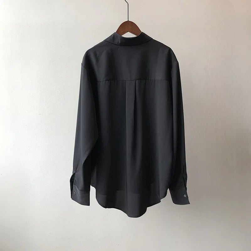 Camisa Con Corte Ligeramente Amplio Y Bolsillo Frontal Para Mujer | Ideal Para Uso Diario