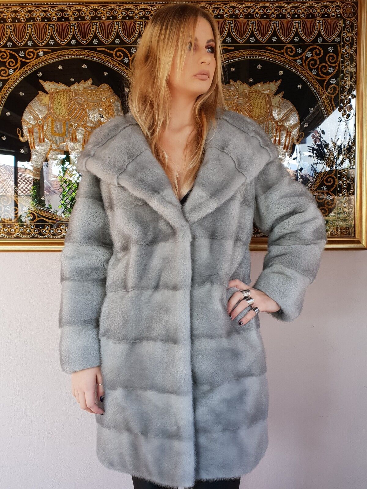 Abrigo Largo con Corte Entallado para Mujer | Ideal para Otoño e Invierno