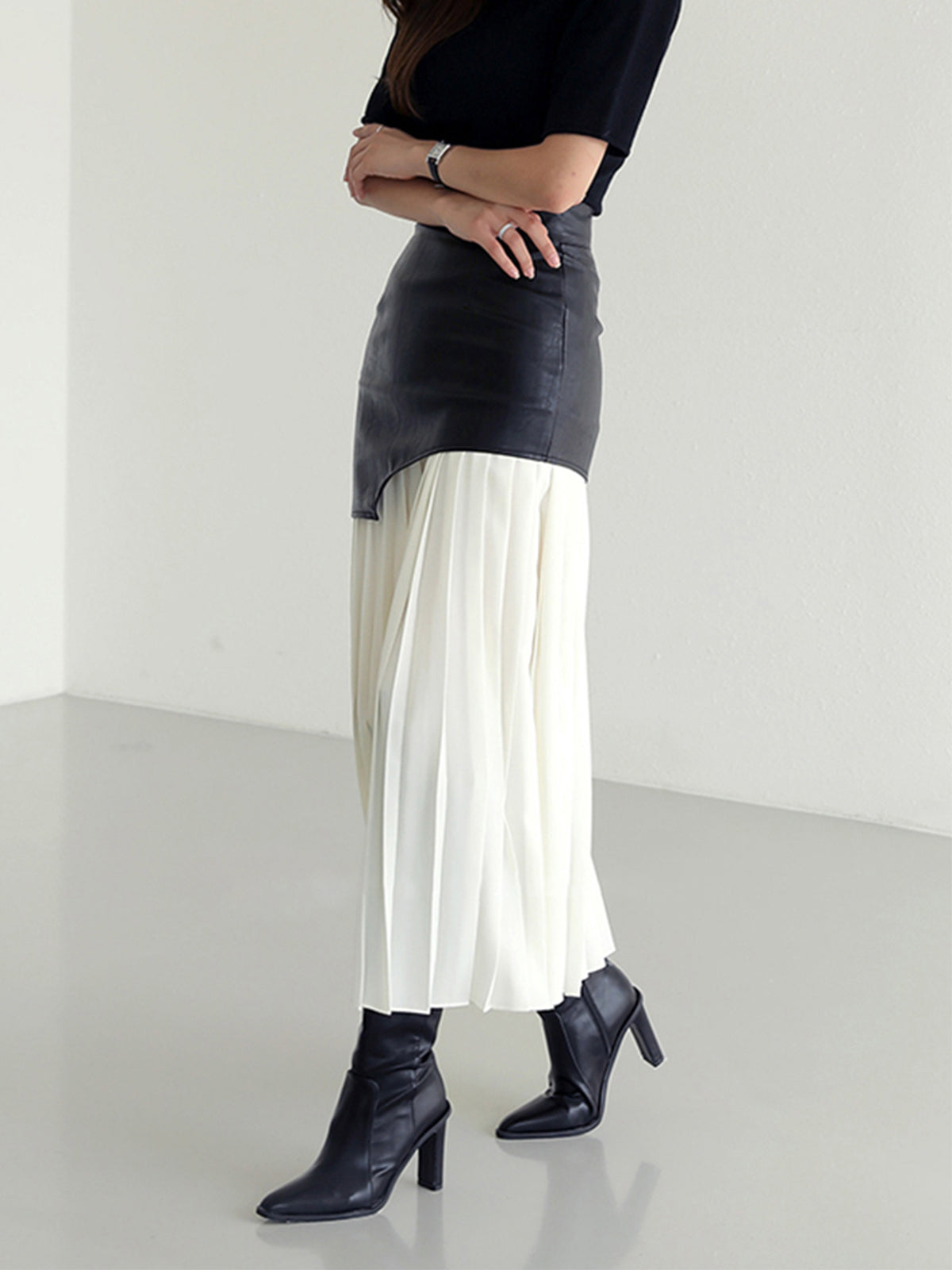 Falda Midi Asimétrica de Corte Regular para Mujer | Ideal para Uso Diario y Trabajo