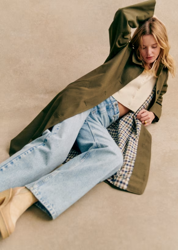 Trench Coat con Cierre Abotonado Integral y Corte Recto Oversize para Mujer | Ideal para Uso Diario