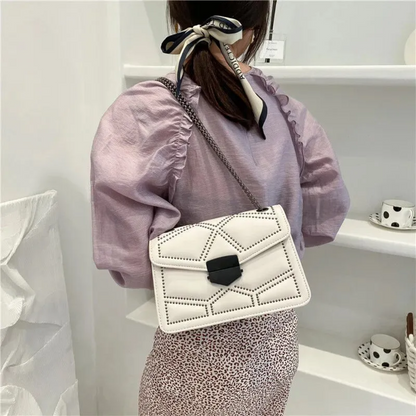 Bolso Crossbody Rectangular con Bandolera de Cadena para Mujer | Ideal para Uso Diario