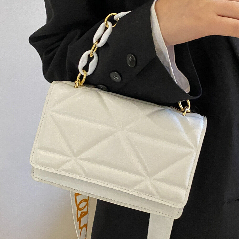 Bolso de Mano Acolchado con Cierre de Solapa para Mujer | Ideal para Uso Diario y Salidas