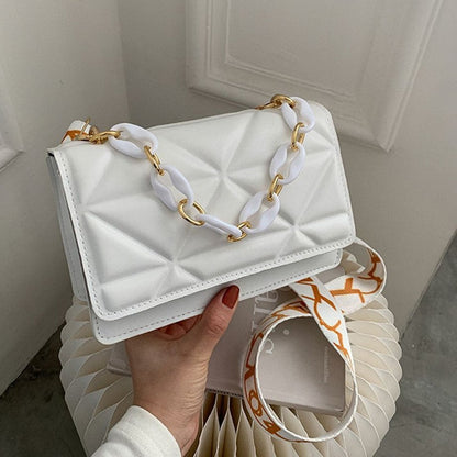 Bolso de Mano Acolchado con Cierre de Solapa para Mujer | Ideal para Uso Diario y Salidas