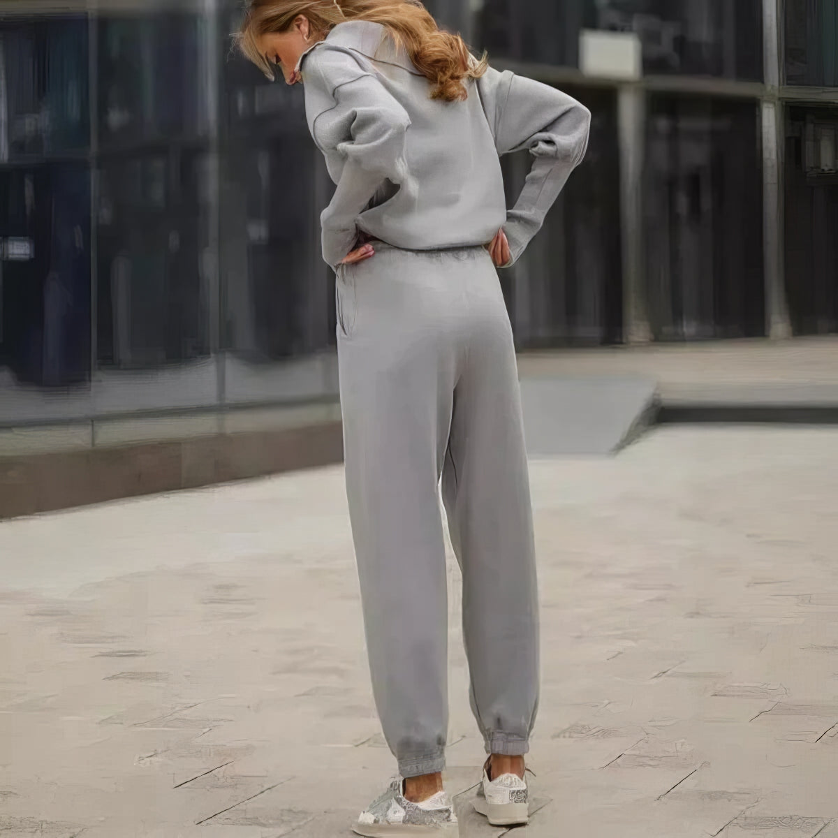 Conjunto de Dos Piezas con Top de Corte Amplio y Pantalón Jogger para Mujer | Ideal para Uso Diario