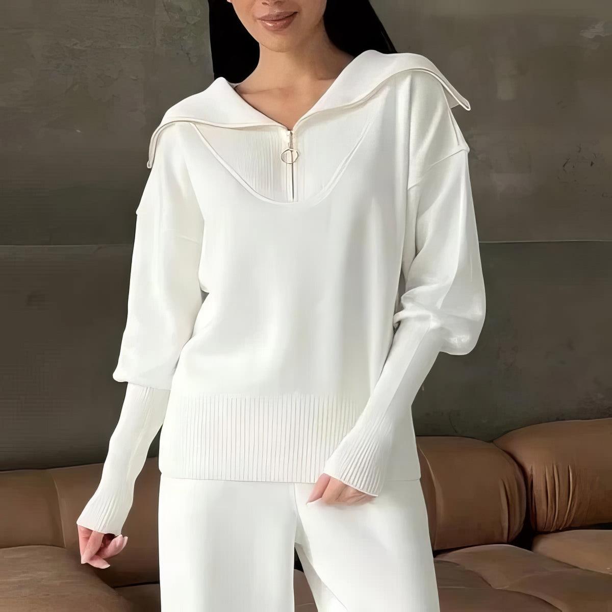Conjunto de Dos Piezas con Top de Corte Amplio y Pantalón Jogger para Mujer | Ideal para Uso Diario